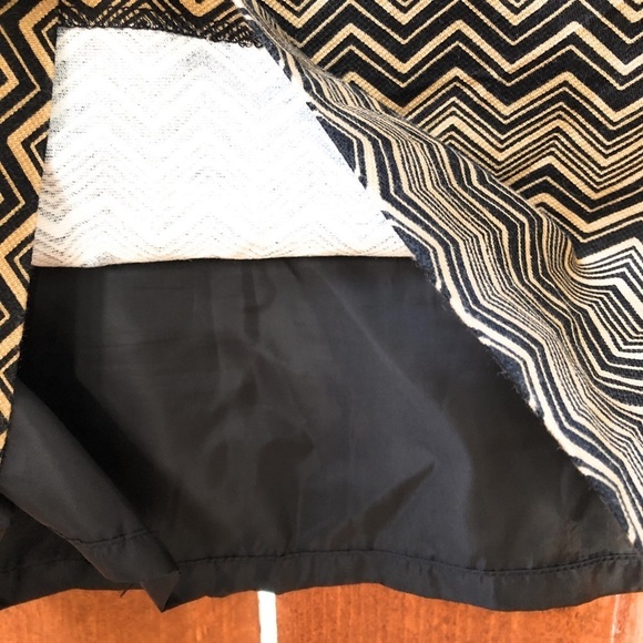Ann Taylor Loft‎ Chevron Print Skirt - Picture 3 of 9